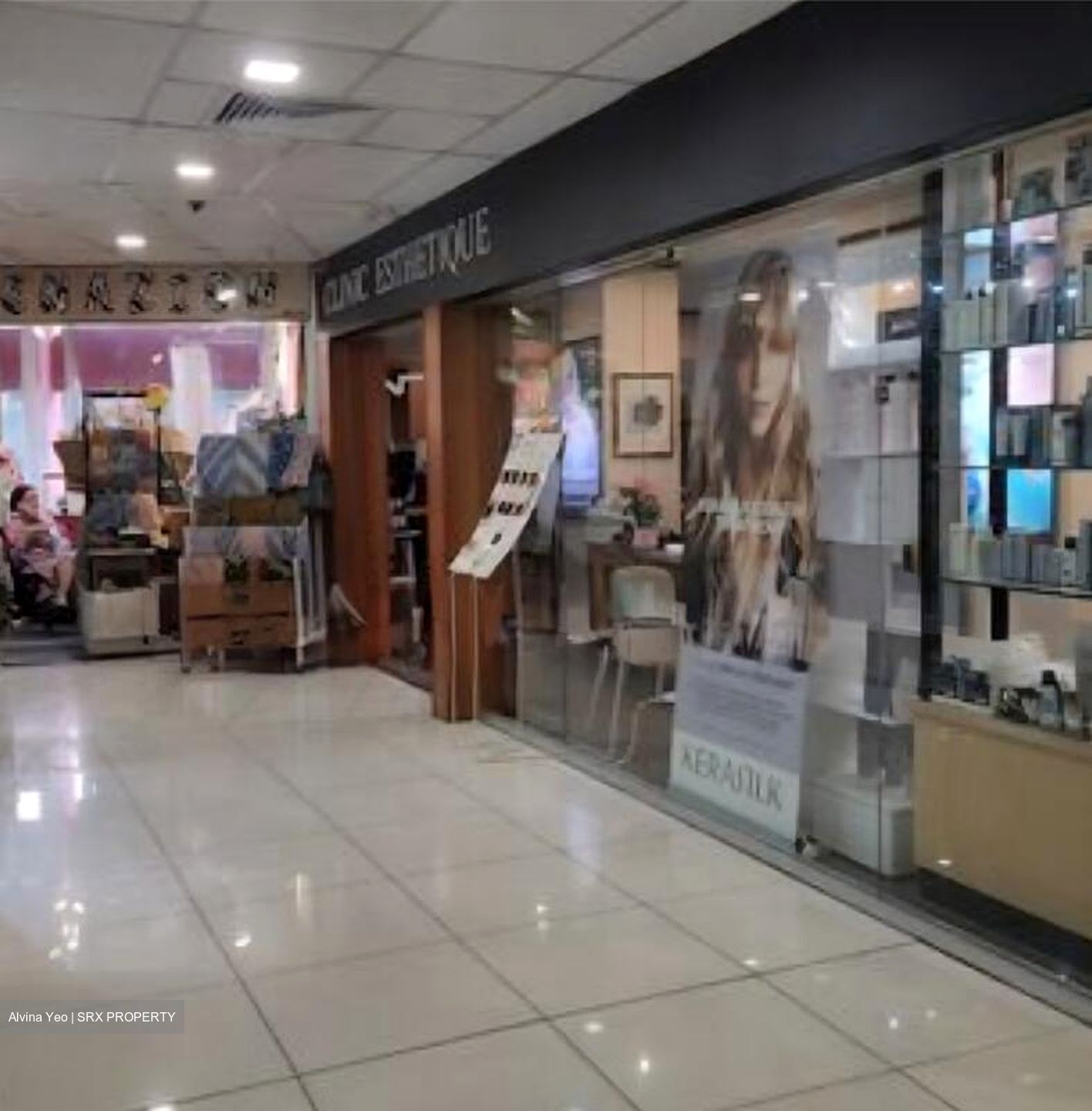 Holland Road Shopping Centre (D10), Retail #524783181